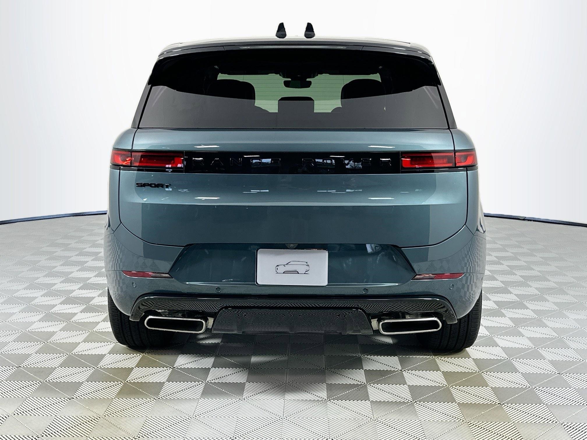 Certified 2025 Land Rover Range Rover Sport Dynamic SE image 6
