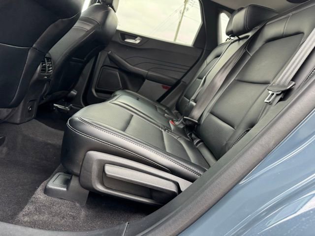 Certified 2025 Ford Escape Platinum AWD/4WD image 10