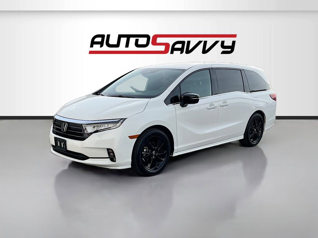 Used 2024 Honda Odyssey Sport image 3