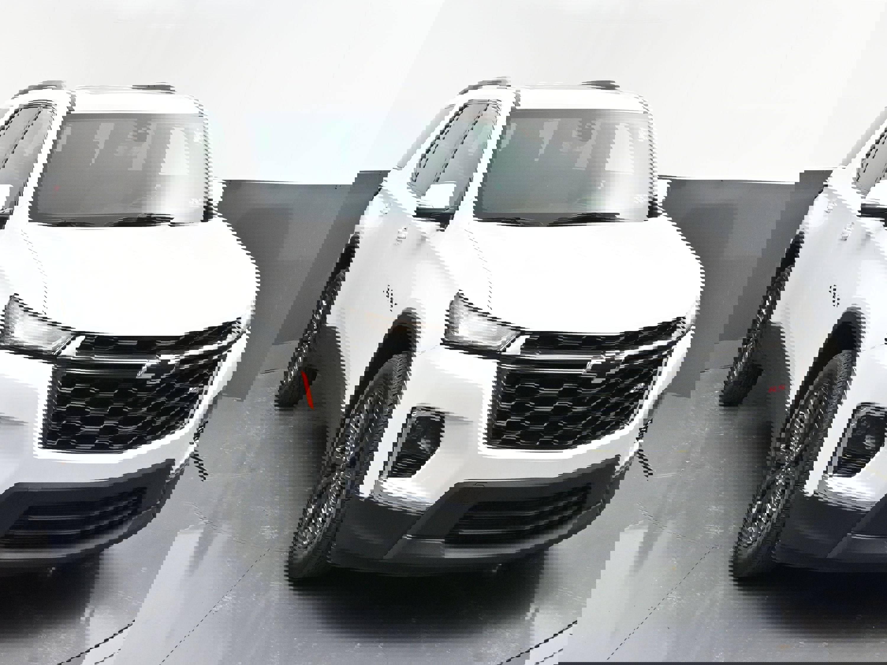 Certified 2023 Chevrolet Traverse RS image 2