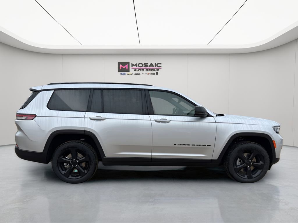 New 2025 Jeep Grand Cherokee L Limited w/ Luxury Tech Group II image 2