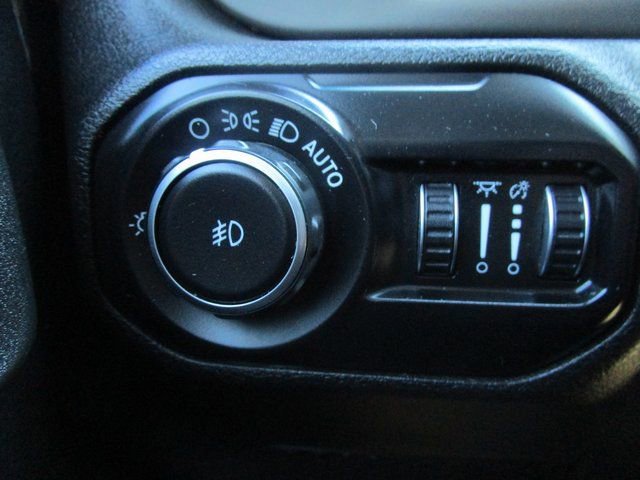 Used 2020 Jeep Wrangler Unlimited Willys image 12