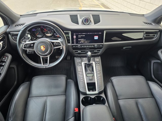Used 2021 Porsche Macan image 2