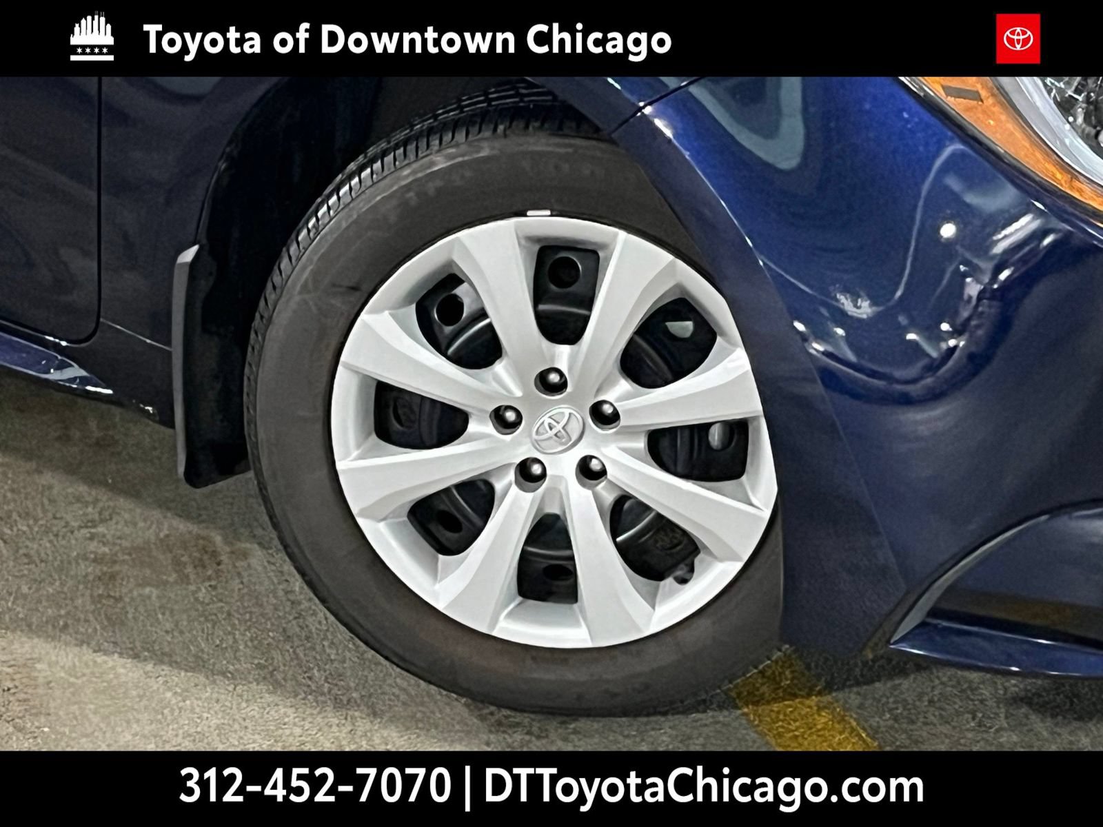 Used 2025 Toyota Corolla LE FWD image 2