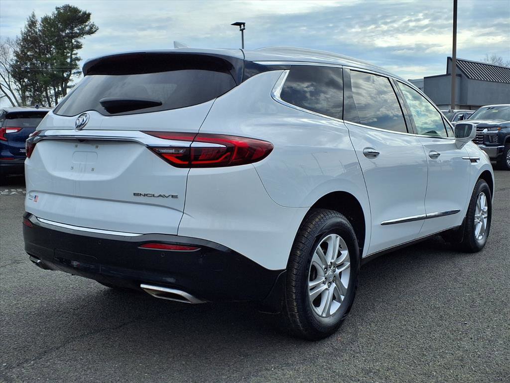 Used 2019 Buick Enclave Essence image 3