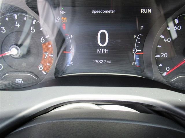 Used 2023 Jeep Compass Latitude image 24