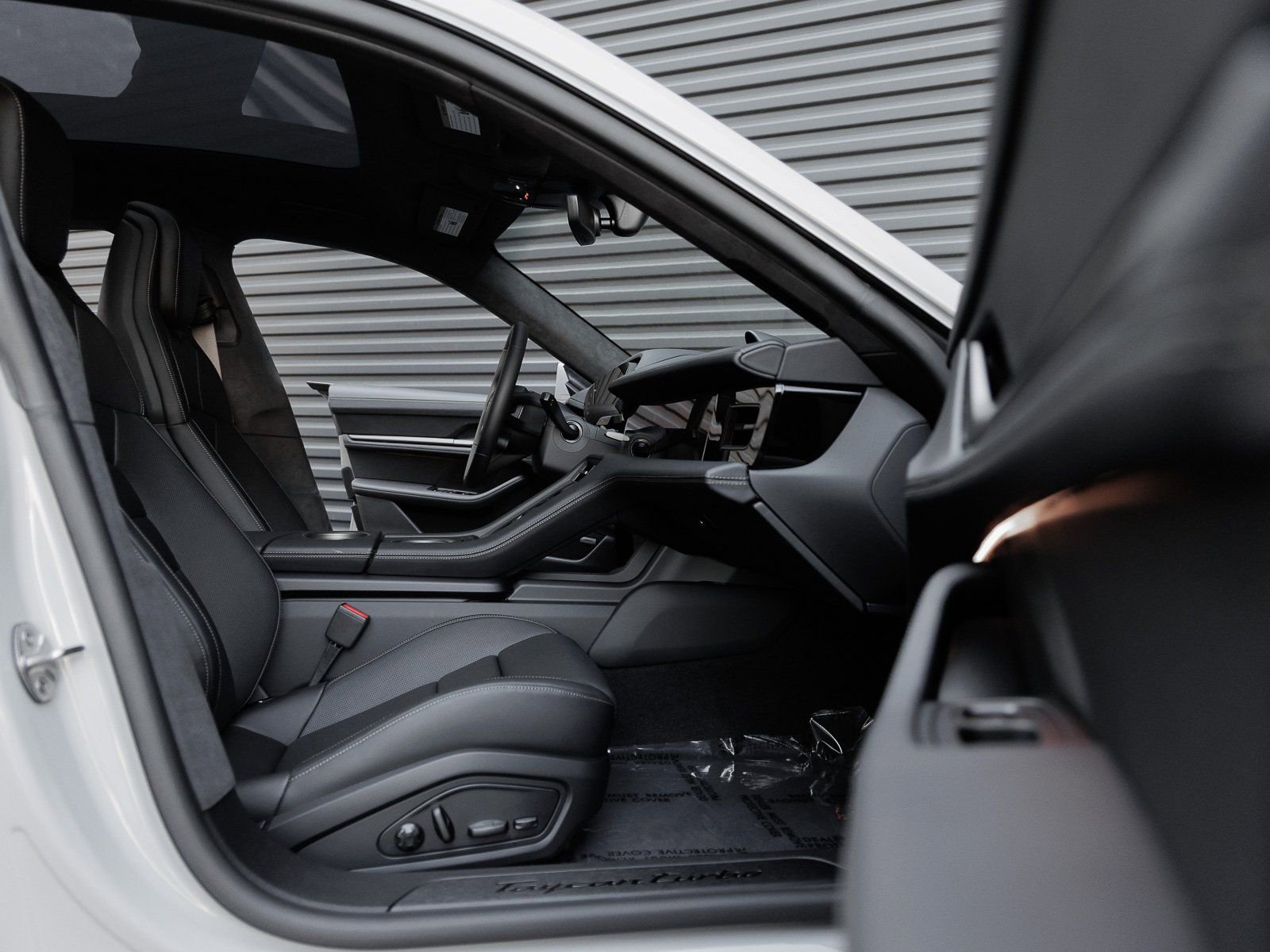 New 2025 Porsche Taycan Turbo AWD/4WD image 36