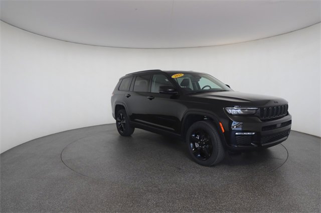 Used 2023 Jeep Grand Cherokee L Limited w/ Black Appearance Package image 28