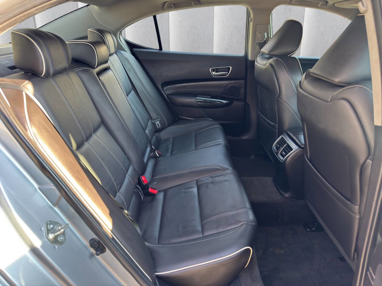 Used 2018 Acura TLX V6 w/ Technology Package image 12