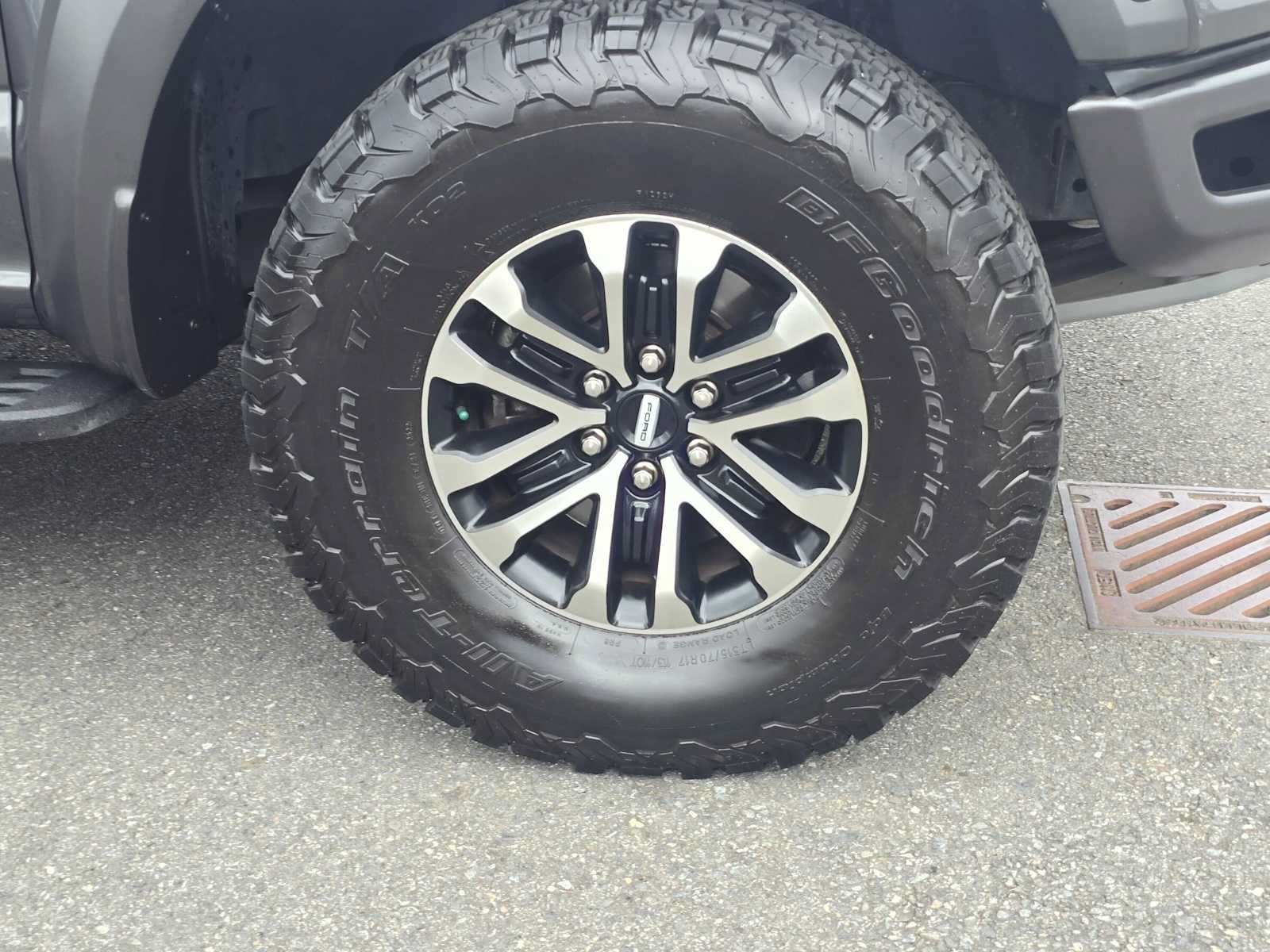 Used 2020 Ford F150 Raptor w/ Equipment Group 802A Luxury AWD/4WD image 9