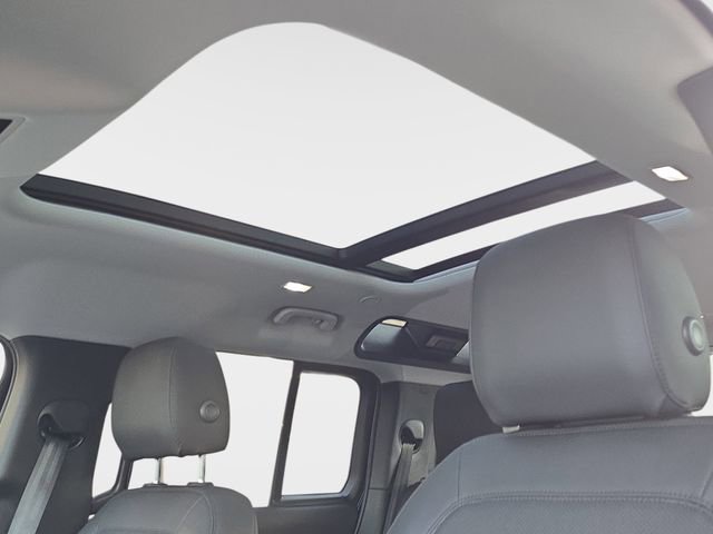 Certified 2025 Land Rover Defender 110 S image 28