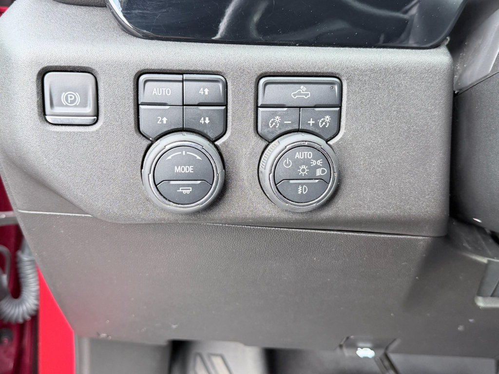 Used 2024 Chevrolet Silverado 1500 RST AWD/4WD image 12