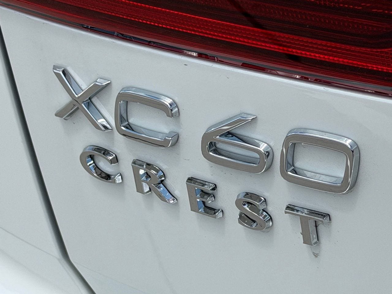 New 2026 Volvo XC60 T8 Plus w/ Climate Package PRO AWD/4WD image 8