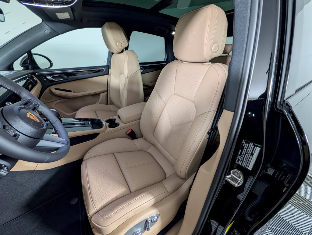 New 2026 Porsche Macan S AWD/4WD image 5