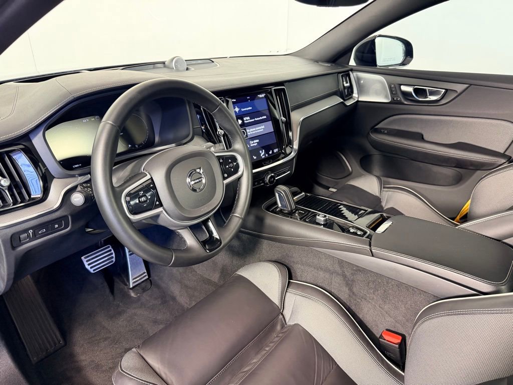 Used 2022 Volvo S60 T8 Polestar image 28