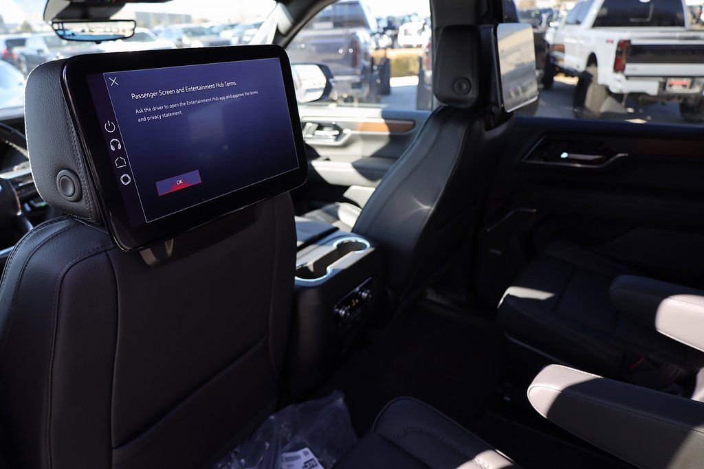 New 2026 GMC Yukon Denali w/ Denali Reserve Package image 18
