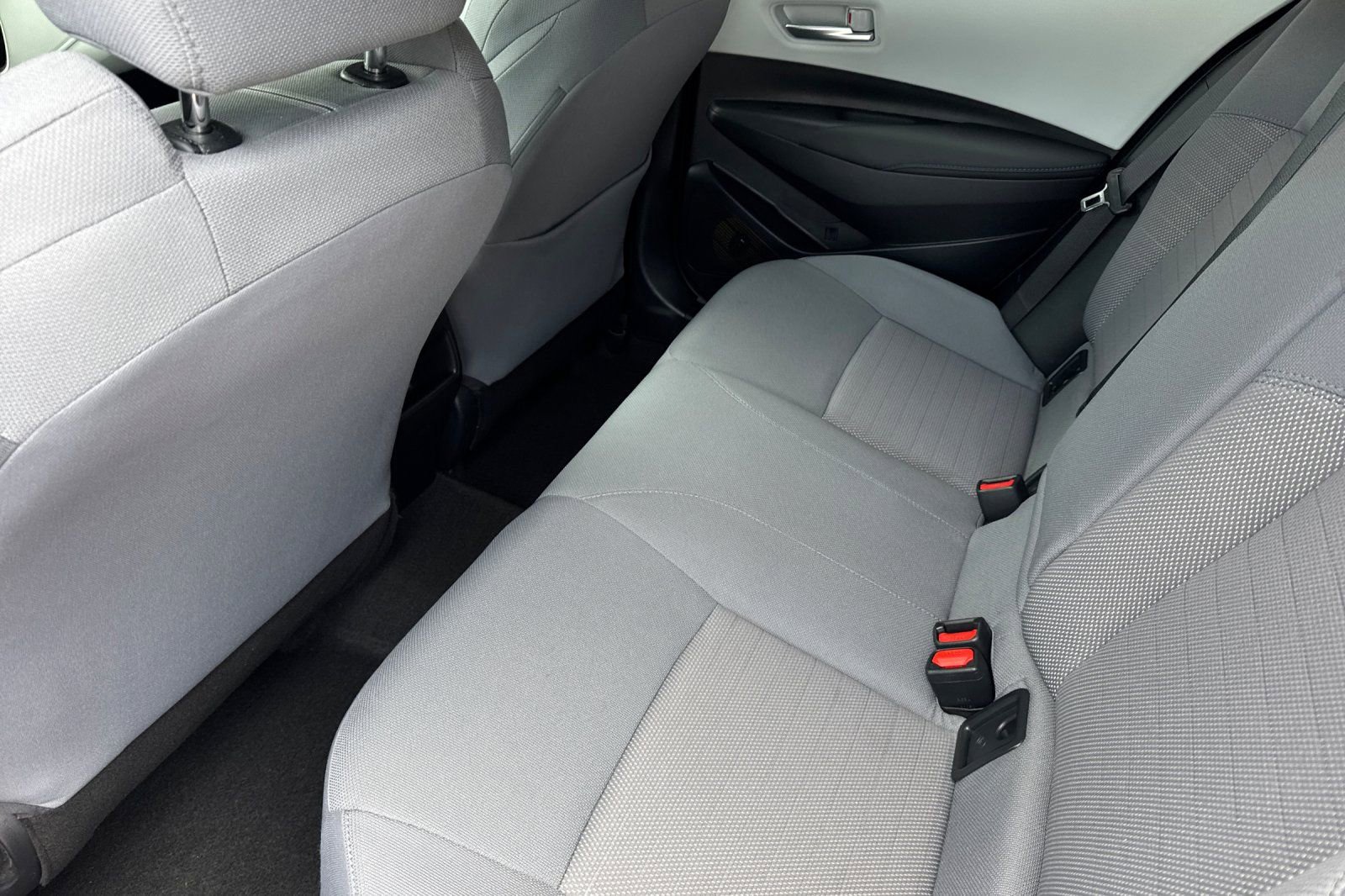 Used 2021 Toyota Corolla SE w/ SE Premium Package FWD image 15