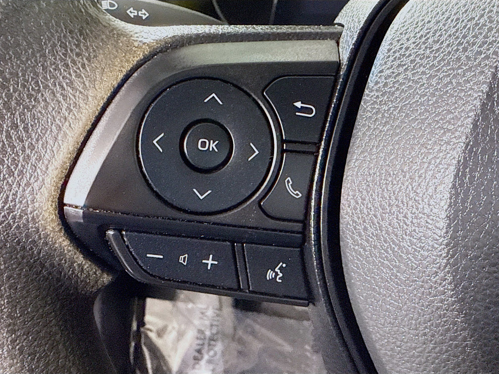 Used 2023 Toyota RAV4 XLE image 14