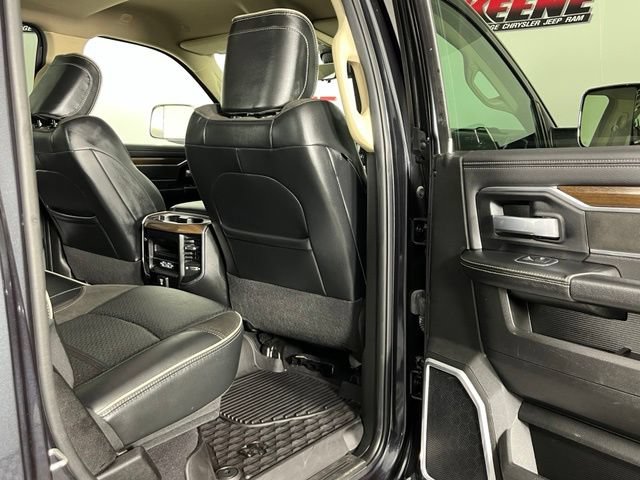 Used 2022 RAM 3500 Laramie AWD/4WD image 28