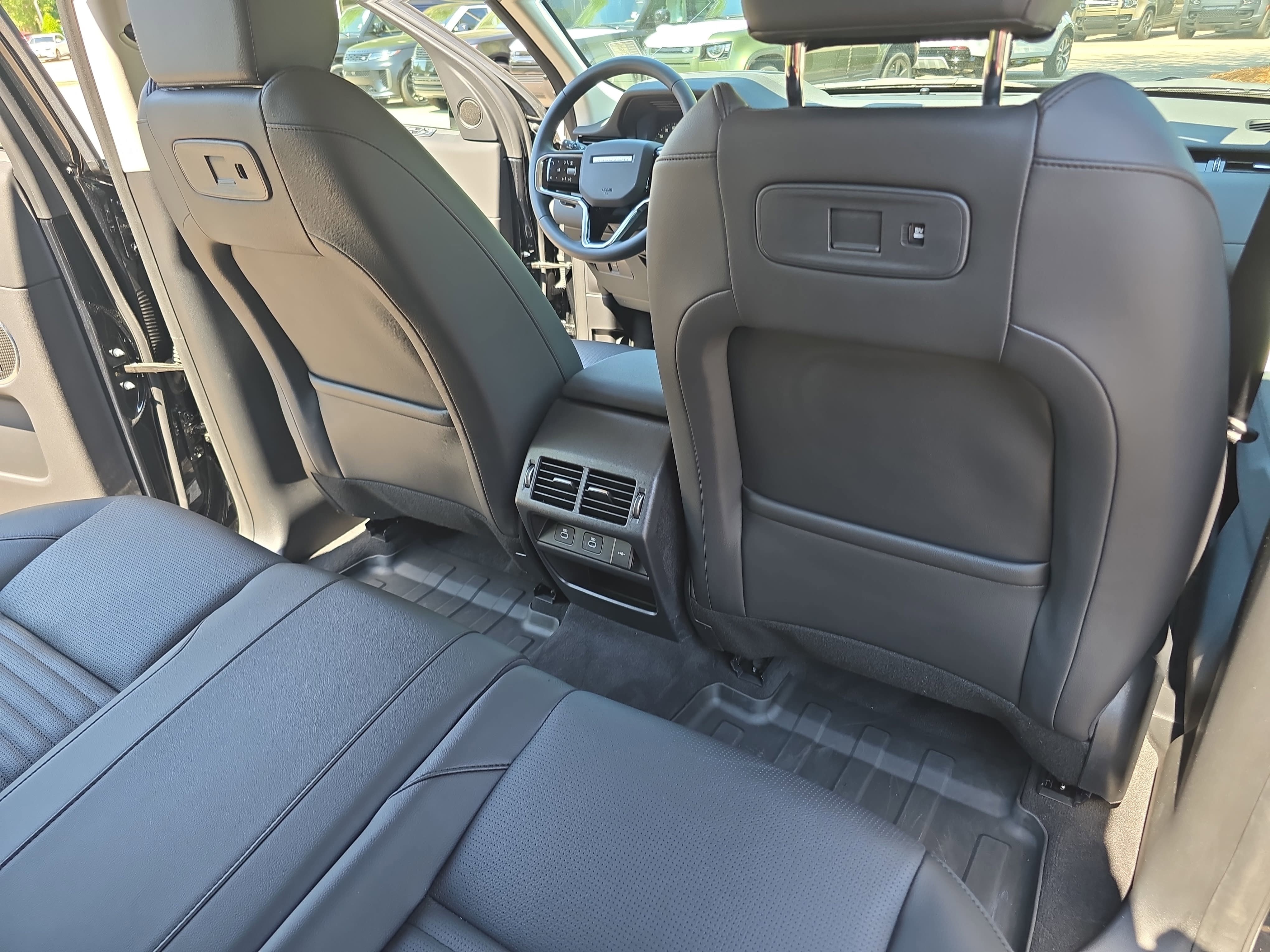 Certified 2025 Land Rover Discovery Sport S AWD/4WD image 11
