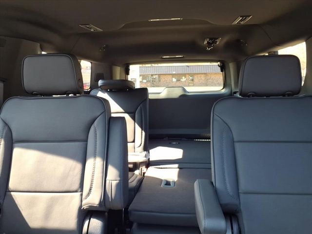 New 2026 GMC Yukon XL Denali w/ Denali Reserve Package image 11