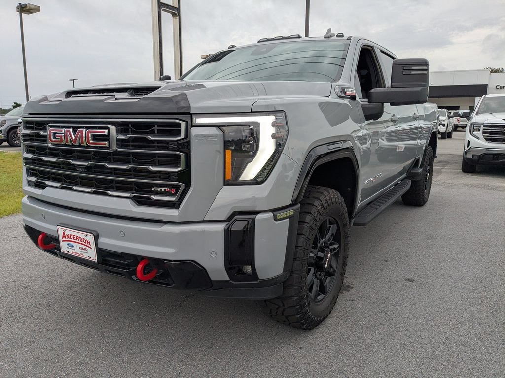 Used 2025 GMC Sierra 2500 AT4 w/ AT4 Premium Plus Package AWD/4WD image 8