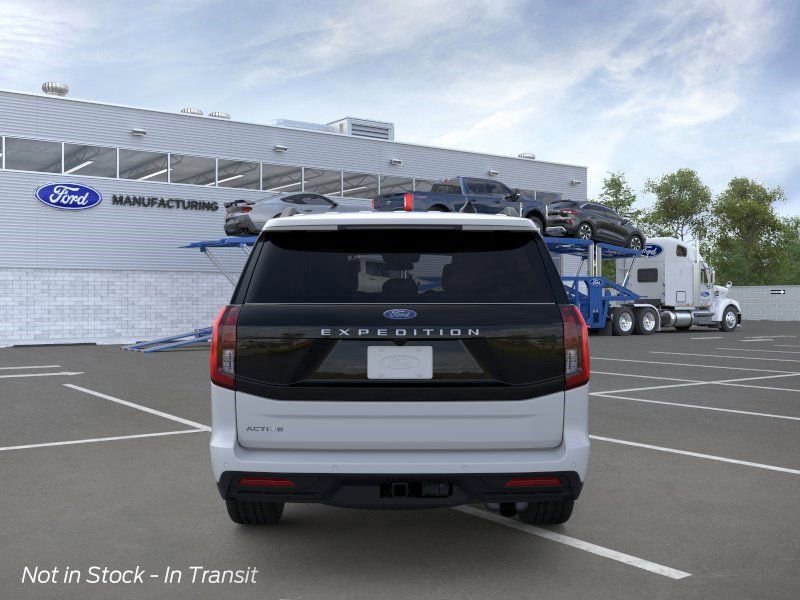 New 2026 Ford Expedition Active RWD image 5