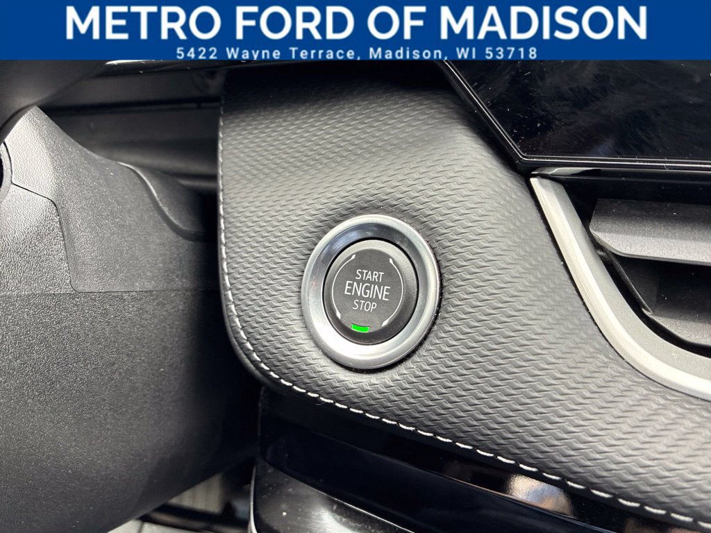 Used 2025 Chevrolet Equinox LT AWD/4WD image 31