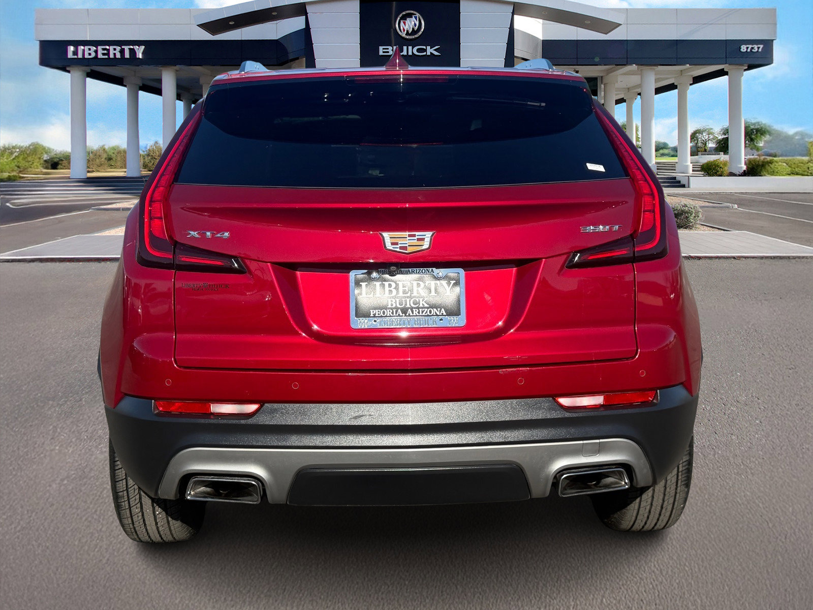 Used 2020 Cadillac XT4 Premium Luxury w/ Driver Awareness Package image 5