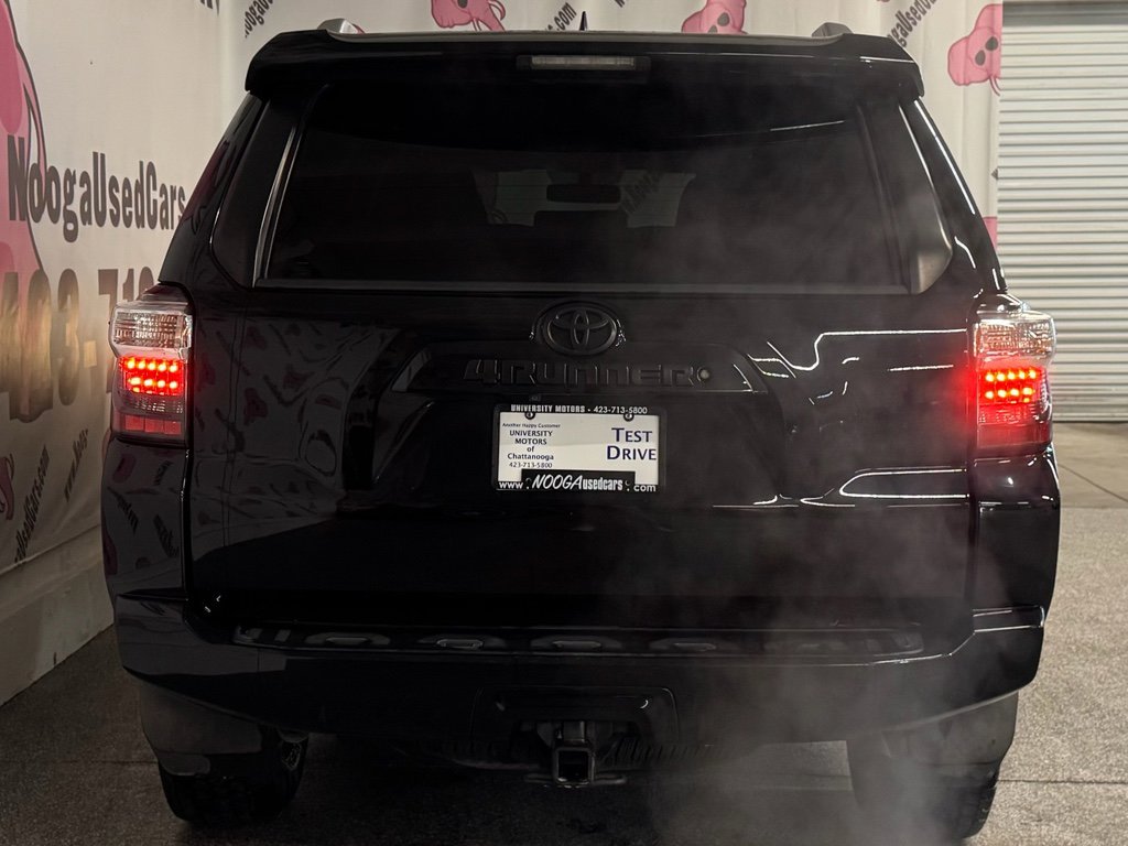 Used 2018 Toyota 4Runner SR5 image 12