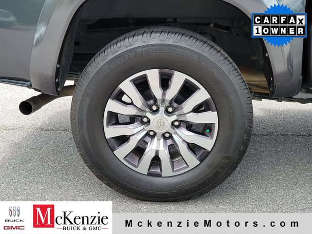 Used 2022 Toyota Tacoma Limited RWD image 30