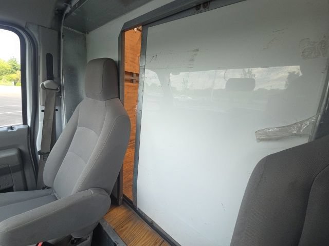 Used 2023 Ford E-450 and Econoline 450 Super Duty RWD image 23