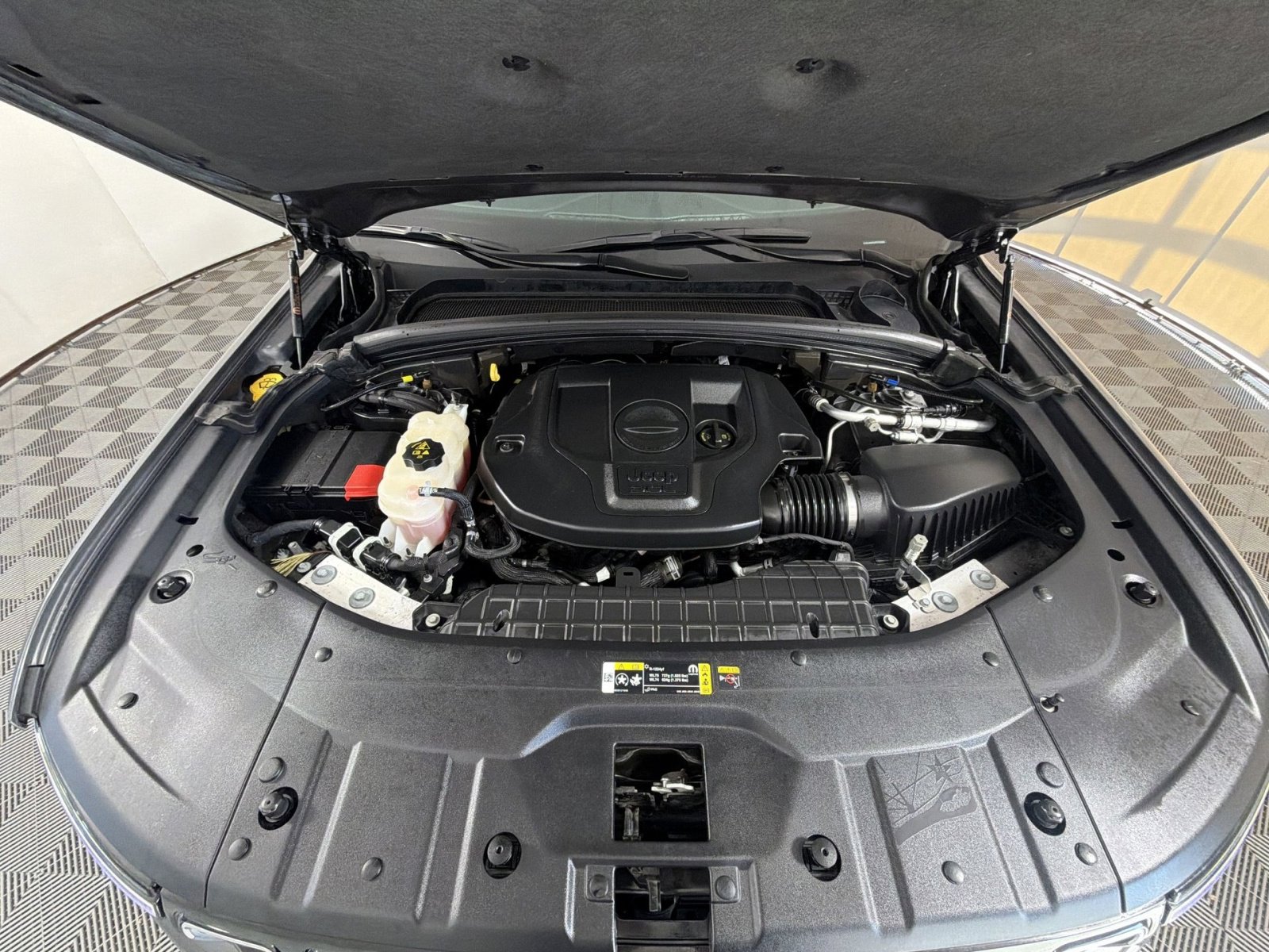 Used 2023 Jeep Grand Cherokee L Overland image 29