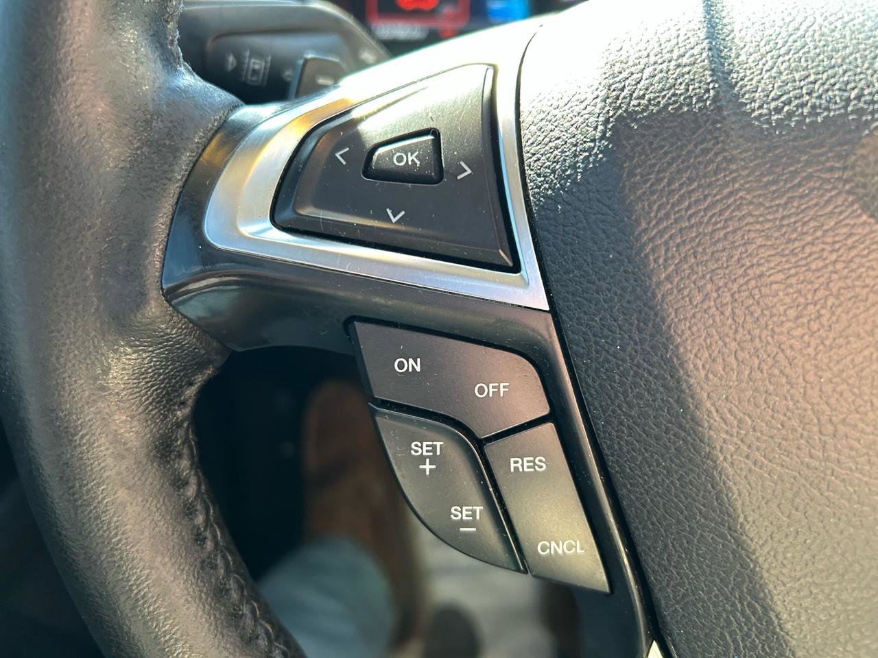 Used 2019 Ford Fusion SEL image 19