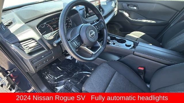 Used 2024 Nissan Rogue SV AWD/4WD image 10