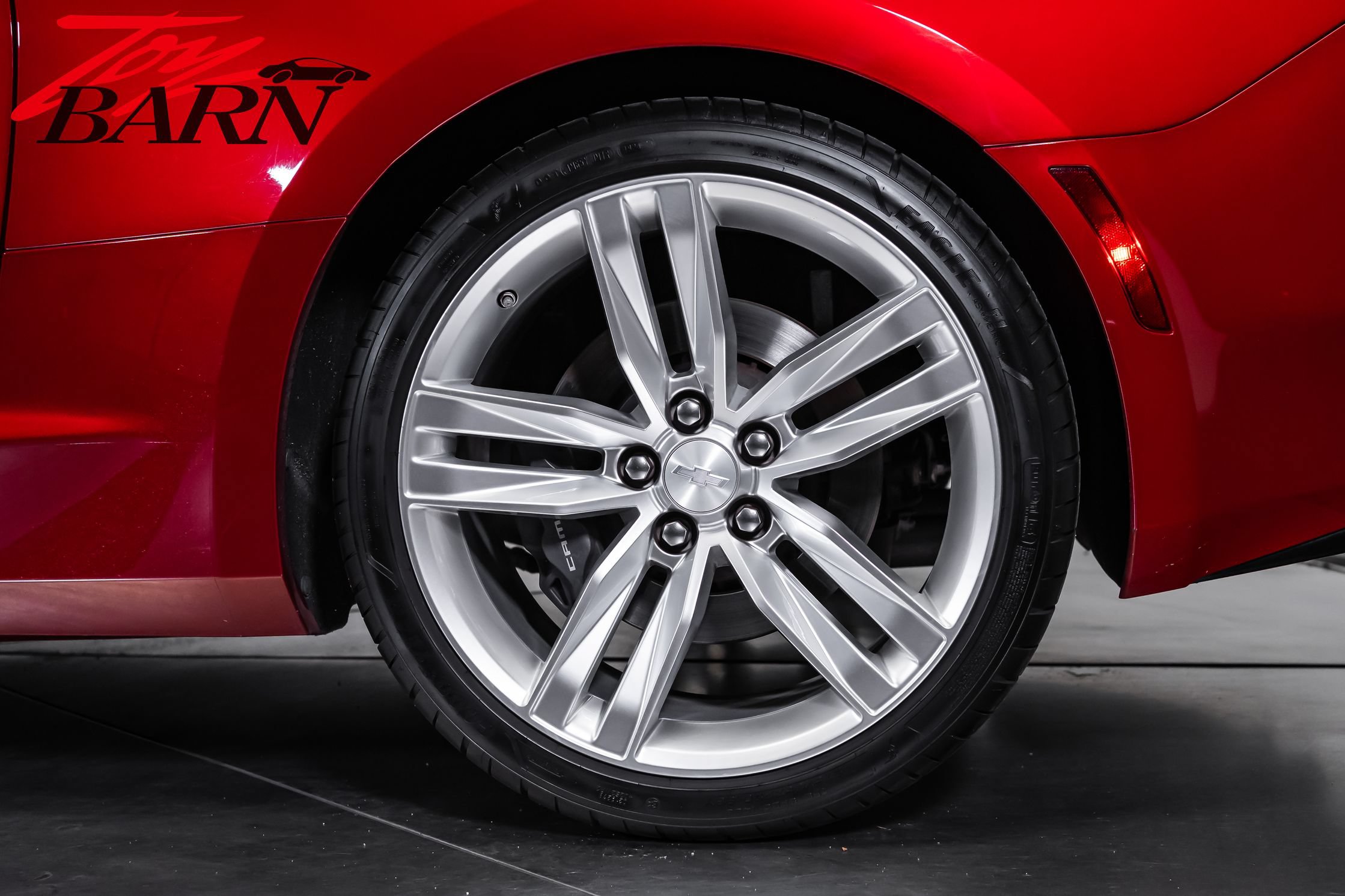 Used 2016 Chevrolet Camaro SS RWD image 18
