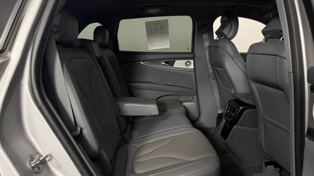 Used 2019 Lincoln Nautilus Reserve w/ Ultimate Package AWD/4WD image 31