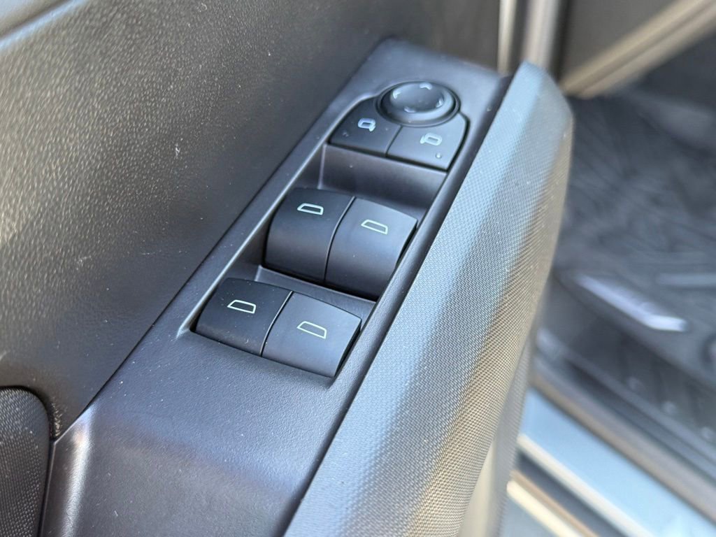 Used 2025 Chevrolet Colorado W/T w/ WT Custom Package RWD image 17