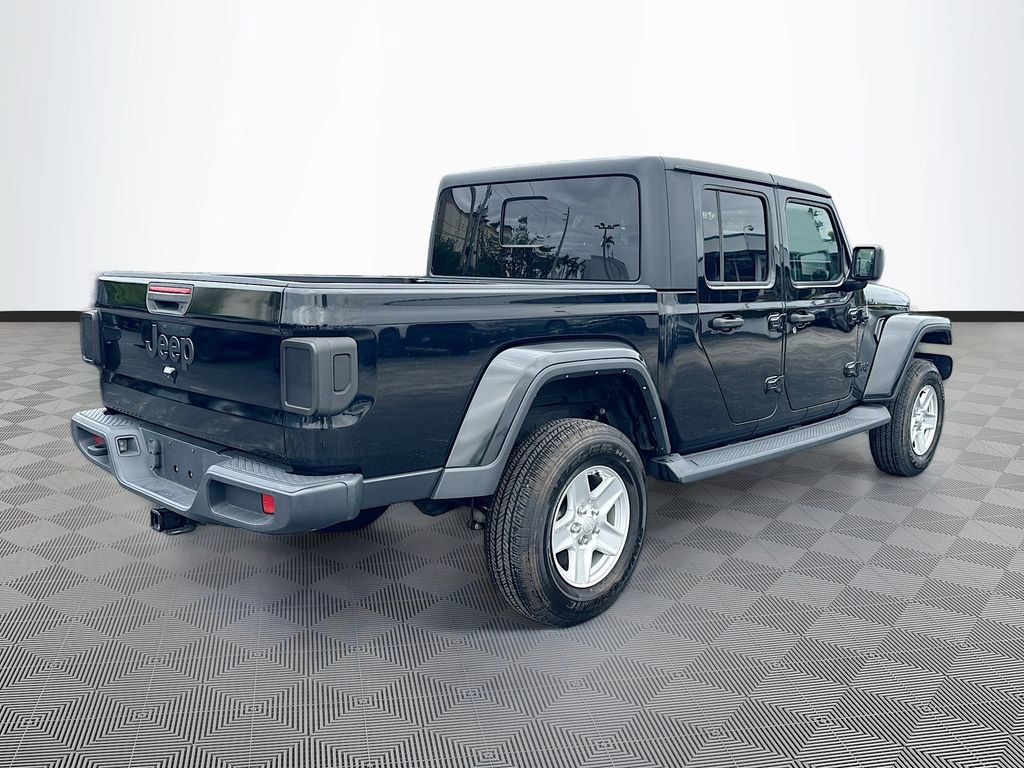 Used 2022 Jeep Gladiator Sport AWD/4WD image 6