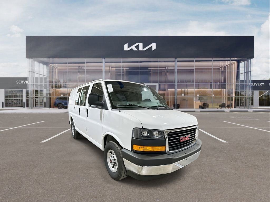 Used 2024 GMC Savana 2500 w/ Driver Convenience Package image 2
