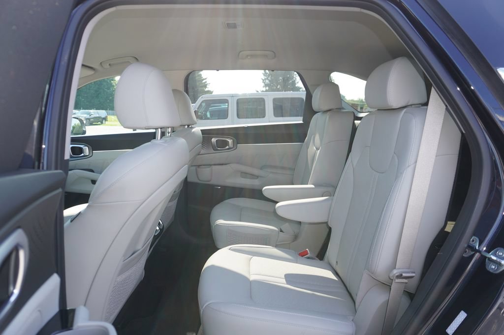 Used 2023 Kia Sorento SX Prestige AWD/4WD image 4