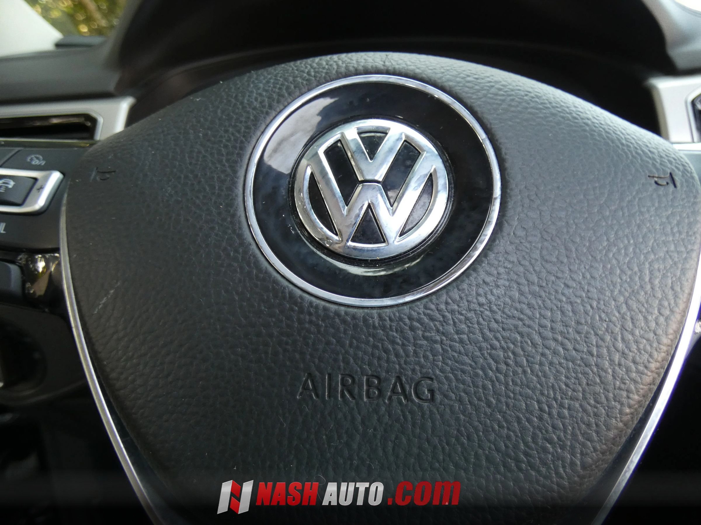 Used 2018 Volkswagen Atlas SEL AWD/4WD image 54
