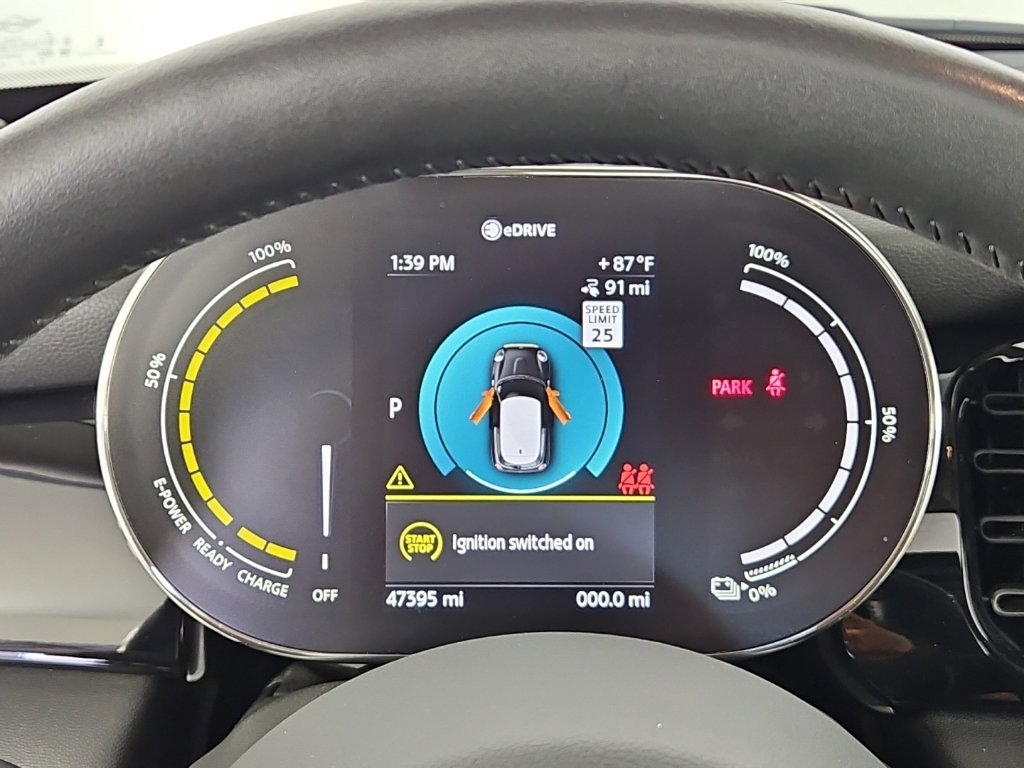 Certified 2024 MINI Cooper SE FWD image 29