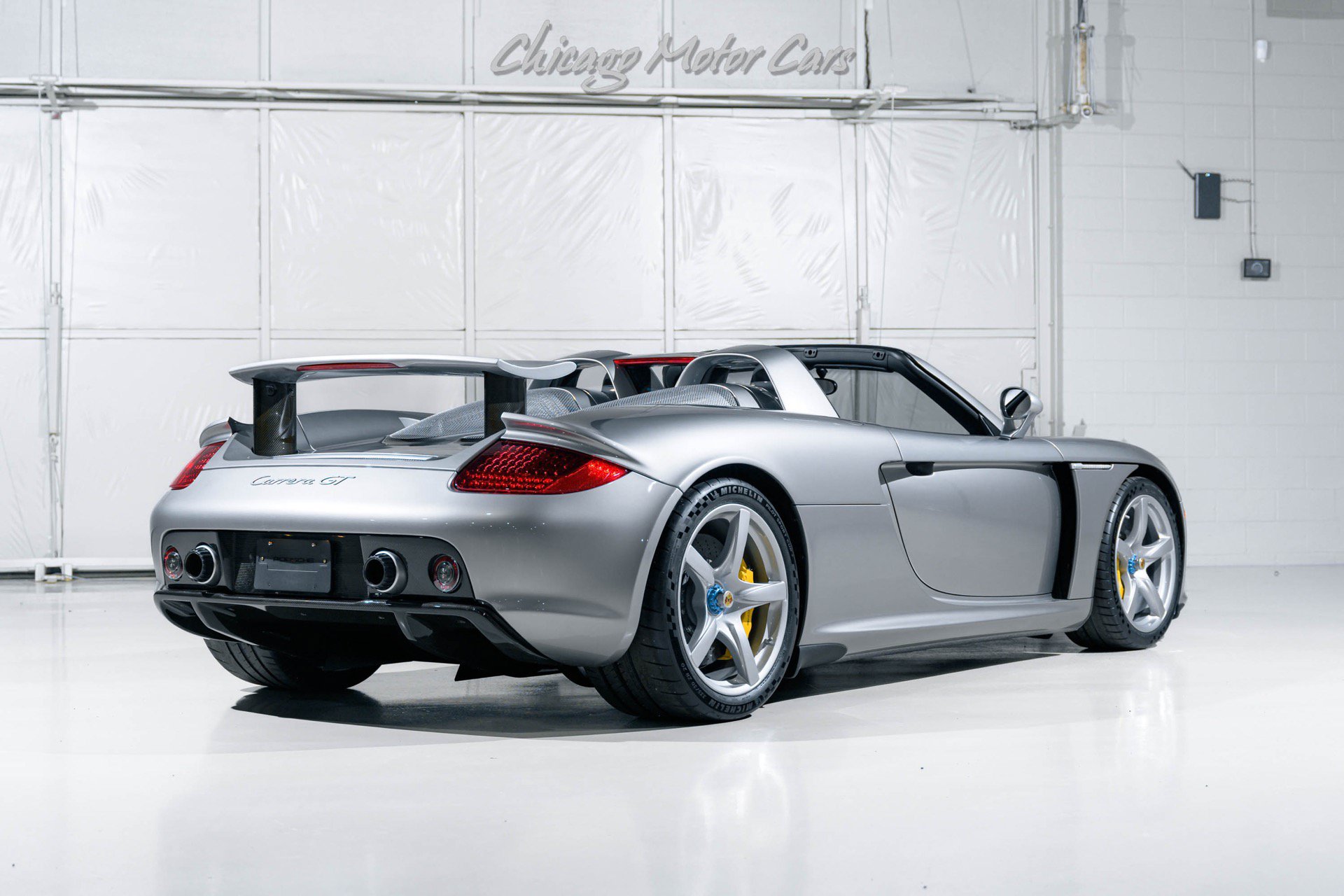 Used 2005 Porsche Carrera GT RWD image 40