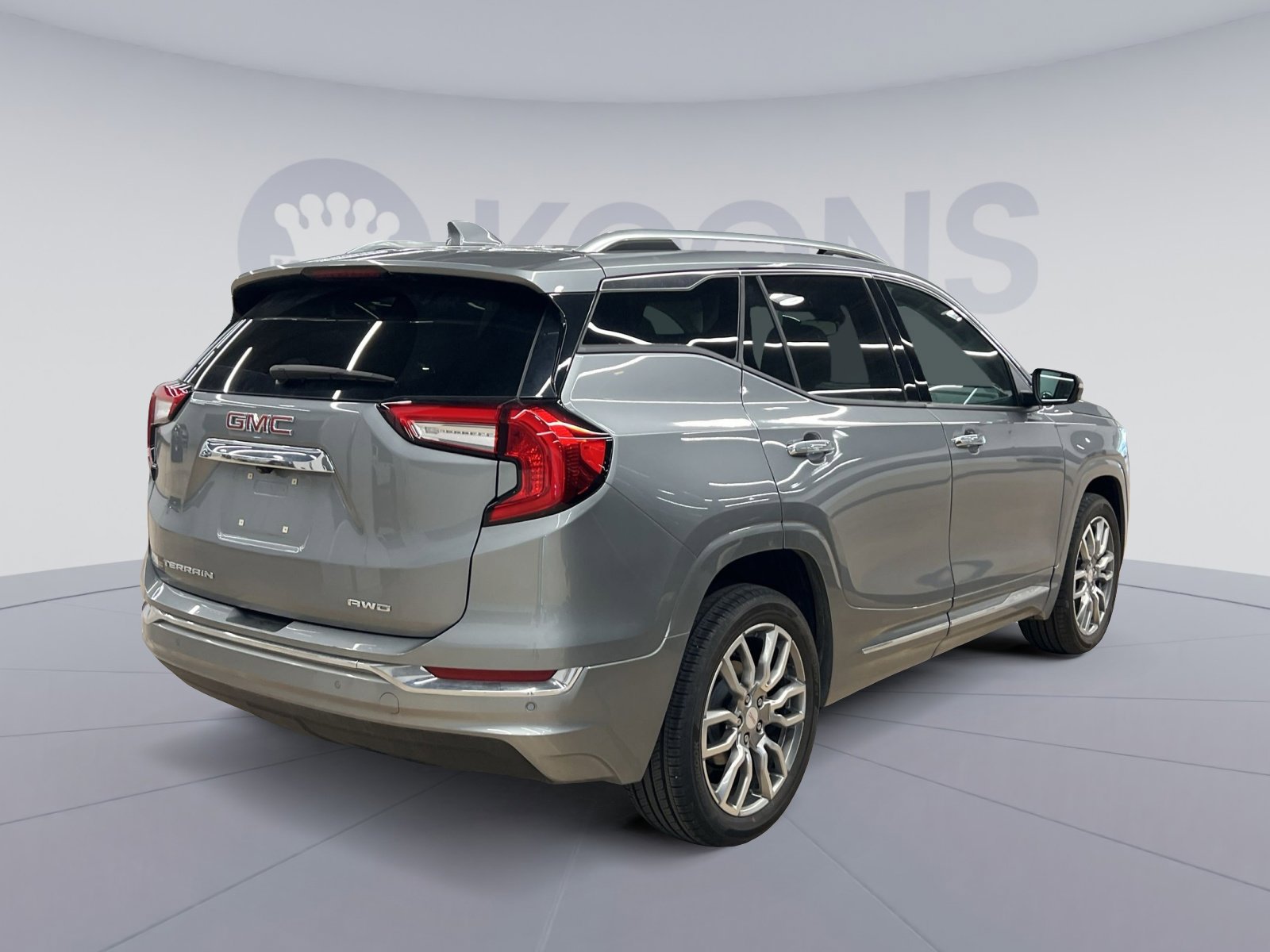 Used 2023 GMC Terrain Denali image 5