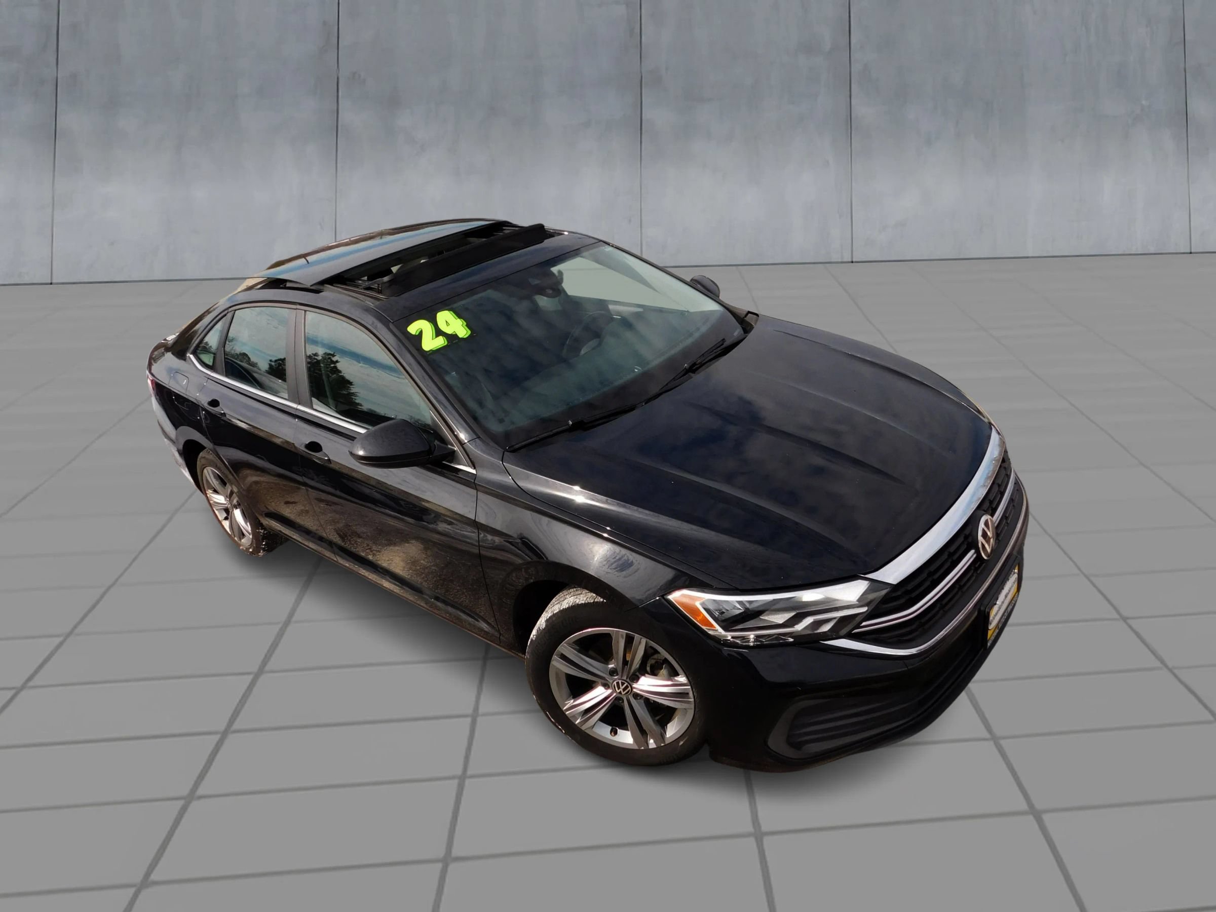 Used 2024 Volkswagen Jetta SE FWD image 2