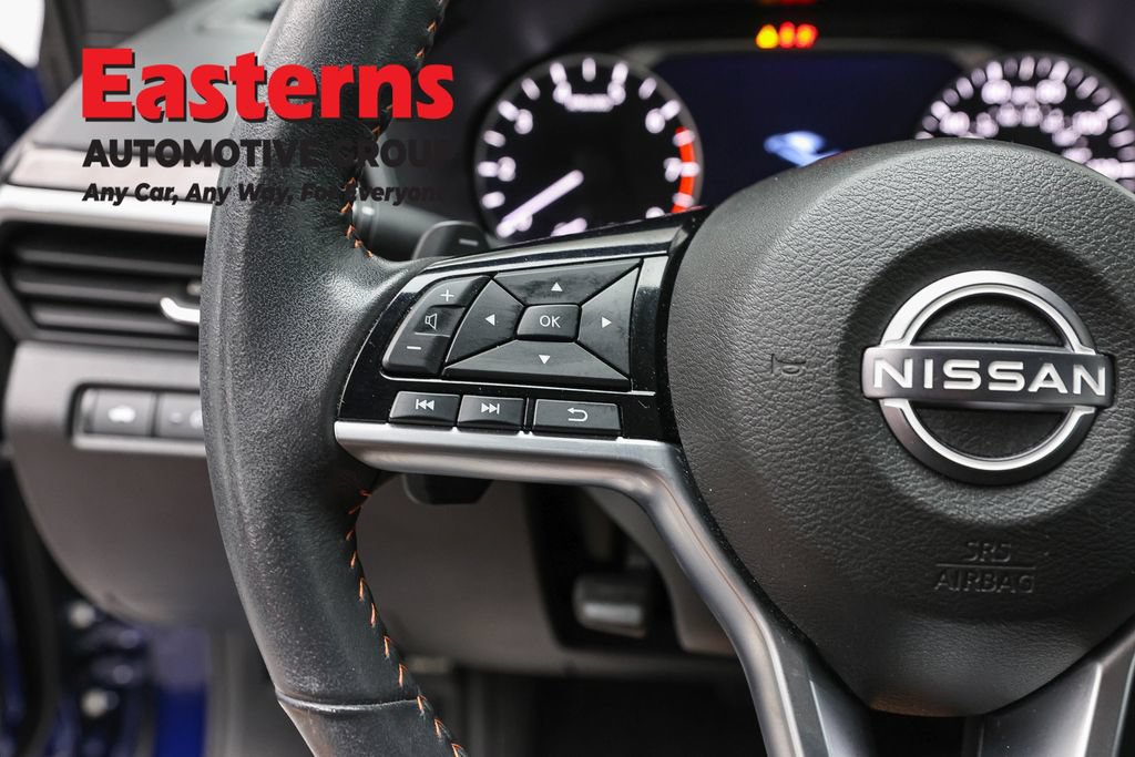 Used 2024 Nissan Altima 2.5 SR w/ SR Premium Package FWD image 15