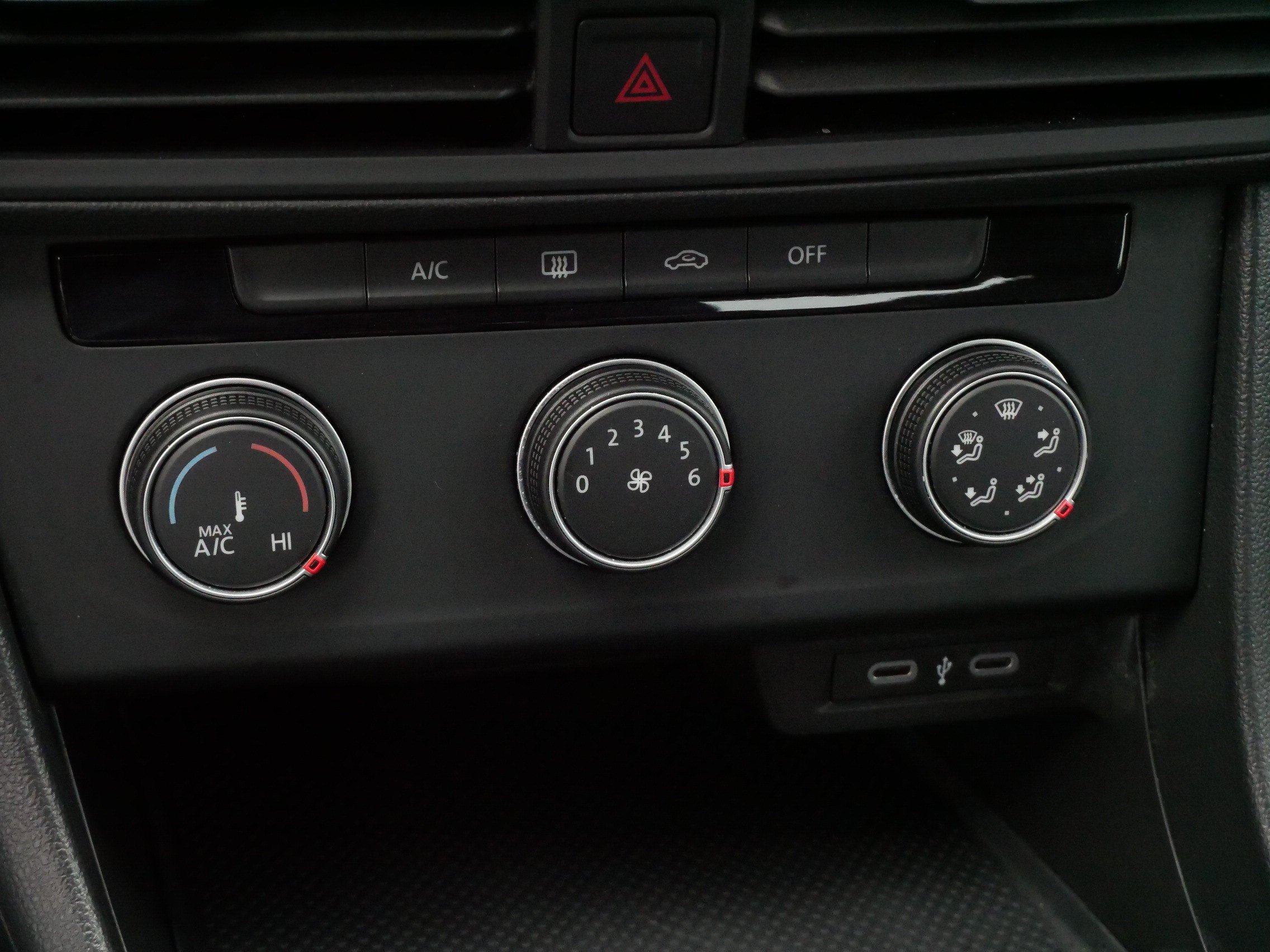 Certified 2024 Volkswagen Jetta S image 23