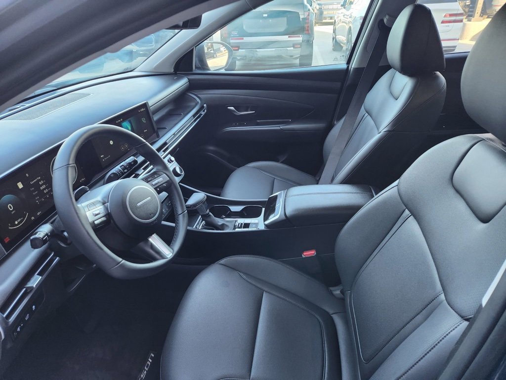 Certified 2025 Hyundai Tucson SEL image 9