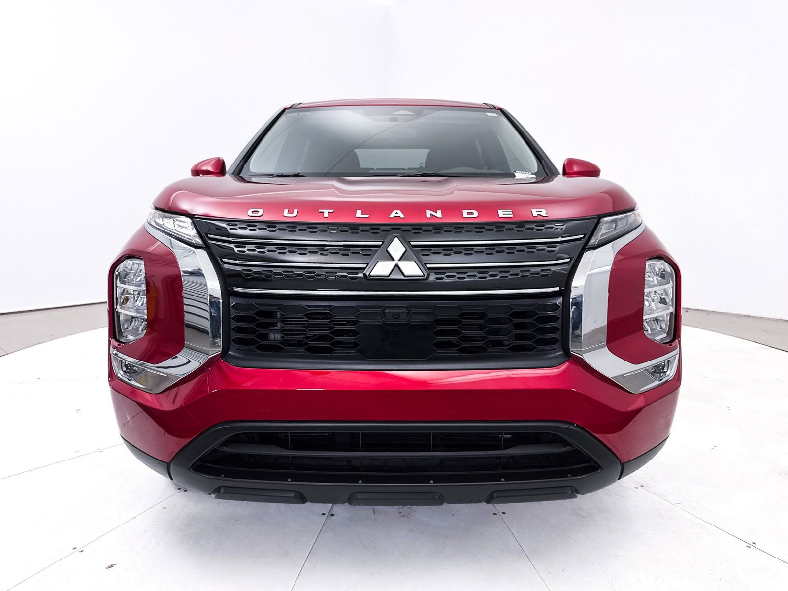 Used 2024 Mitsubishi Outlander ES image 12